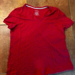 Time and Tru Red Short Sleeve Tee